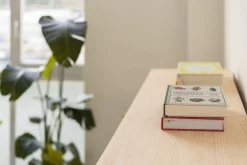 Muebles LUFE Vitrinas^AIKA vitrina doble 157x128