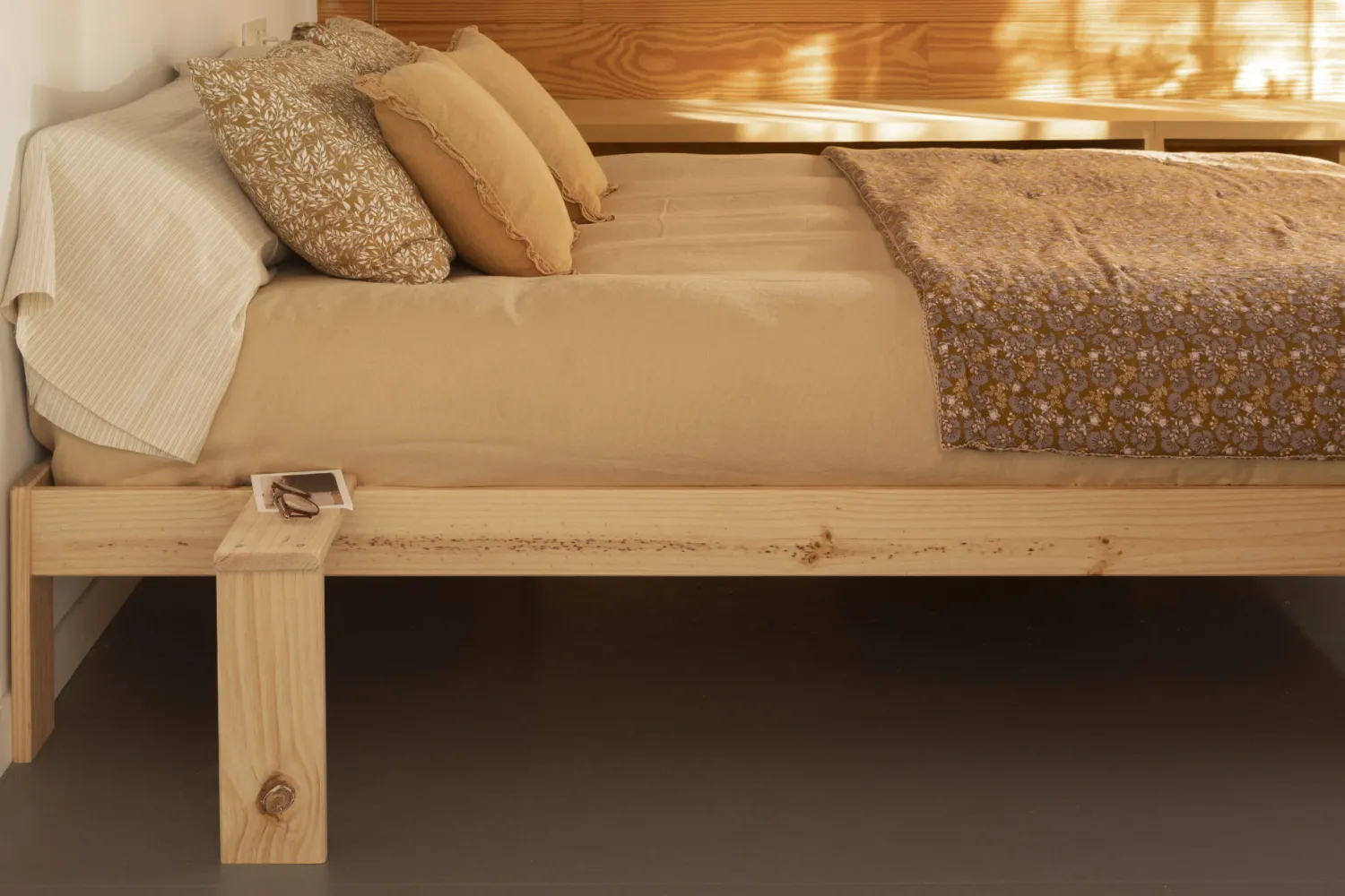 Muebles LUFE Mesitas De Noche|Mesitas De Noche^DUT mesita de noche con pata