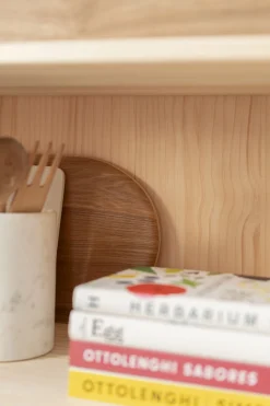 Muebles LUFE Vitrinas^LIBE vitrina doble con 2 cajones 157x143