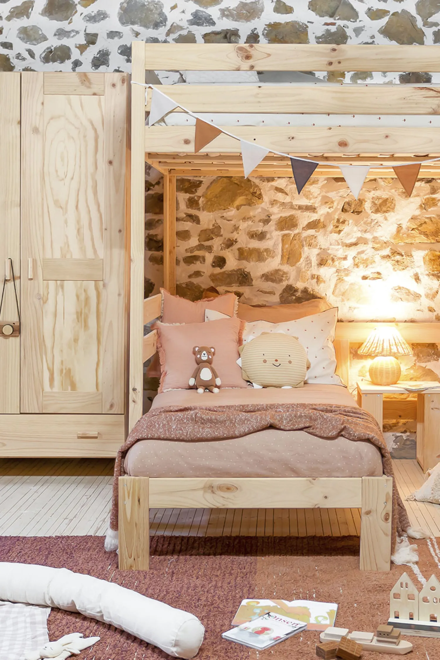 Muebles LUFE Camas Altas^LORE cama alta 135
